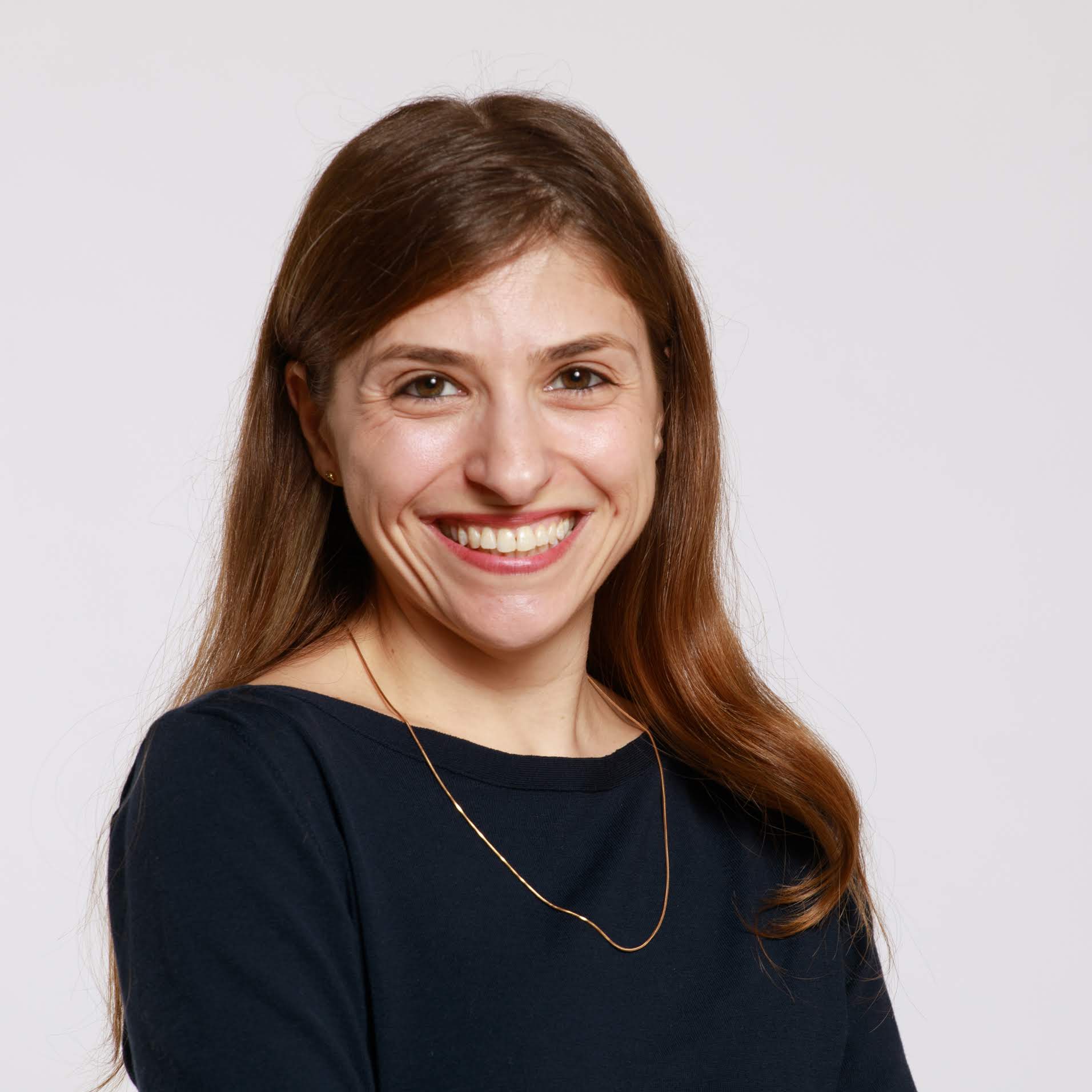 Miri Wix Profile Pic-6803.jpg